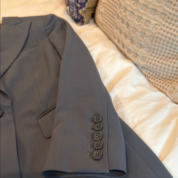 BCBGMaxAzria Blue Formal Blazer and matching pants - Picture 4 of 10